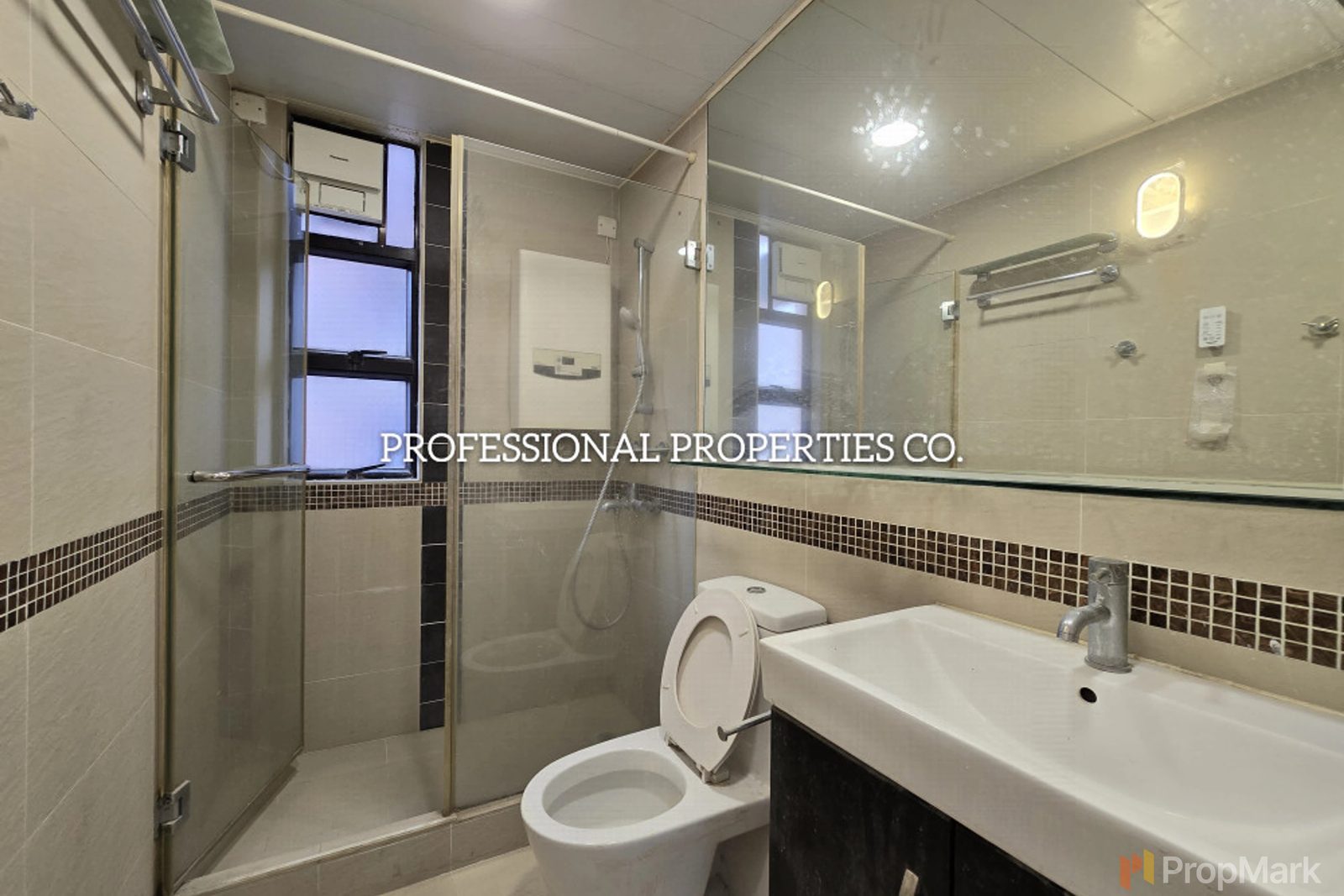 photo 17 — Rowen Court, Mid-levels West