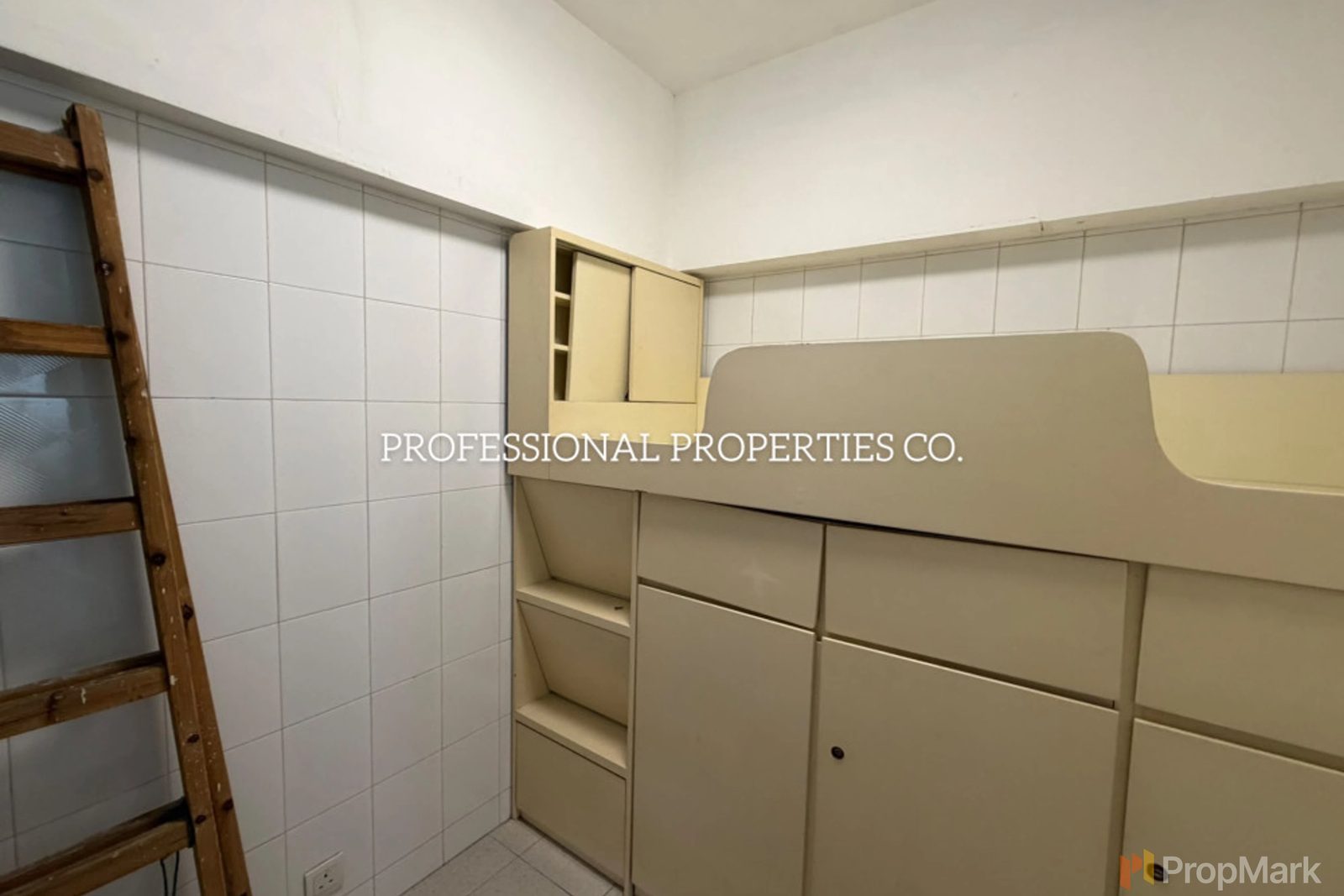 photo 47 — Robinson Place, Mid-levels West