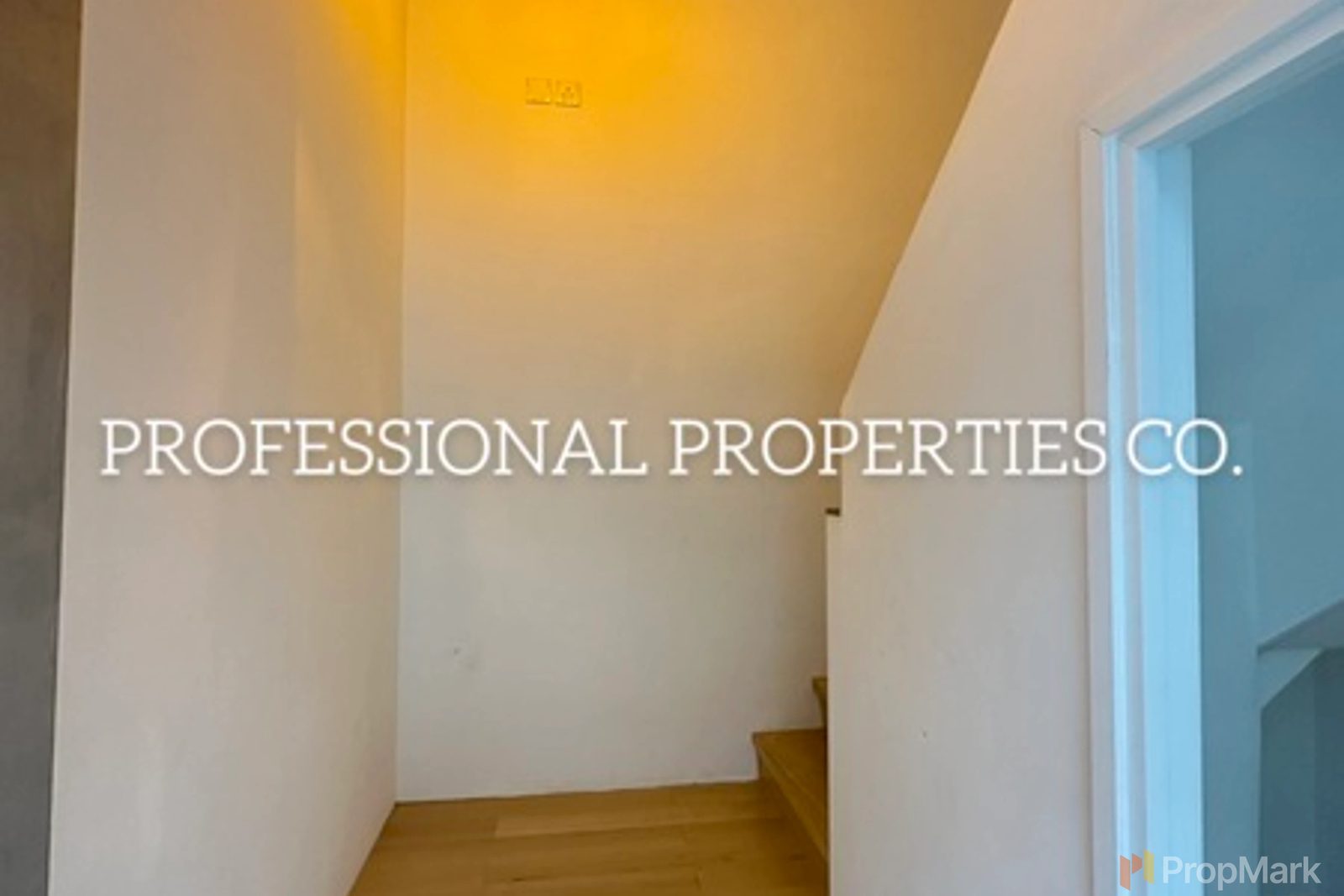 photo 2 — Cypresswaver Villas, Southside