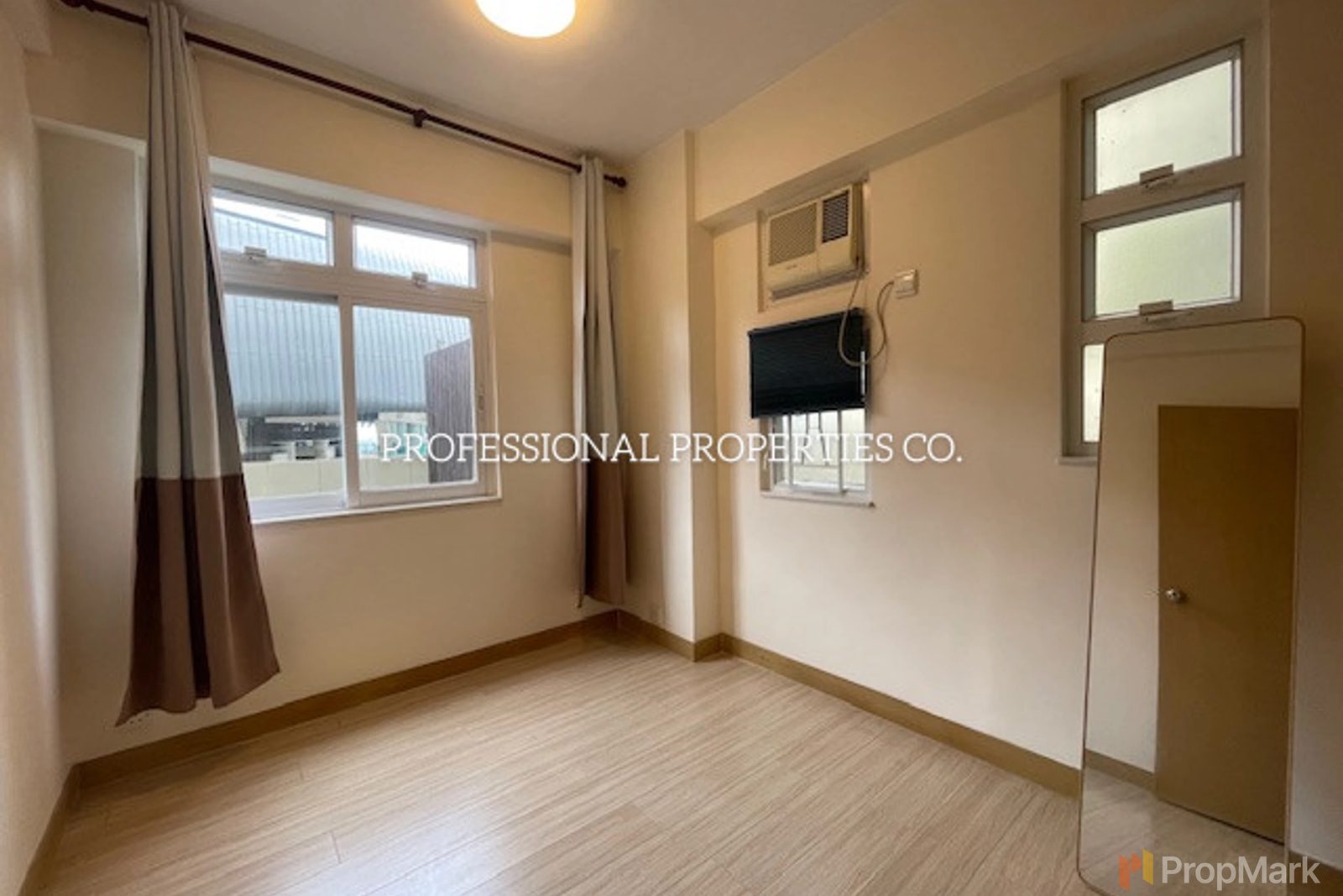 photo 5 — Chester Court, Kennedy Town