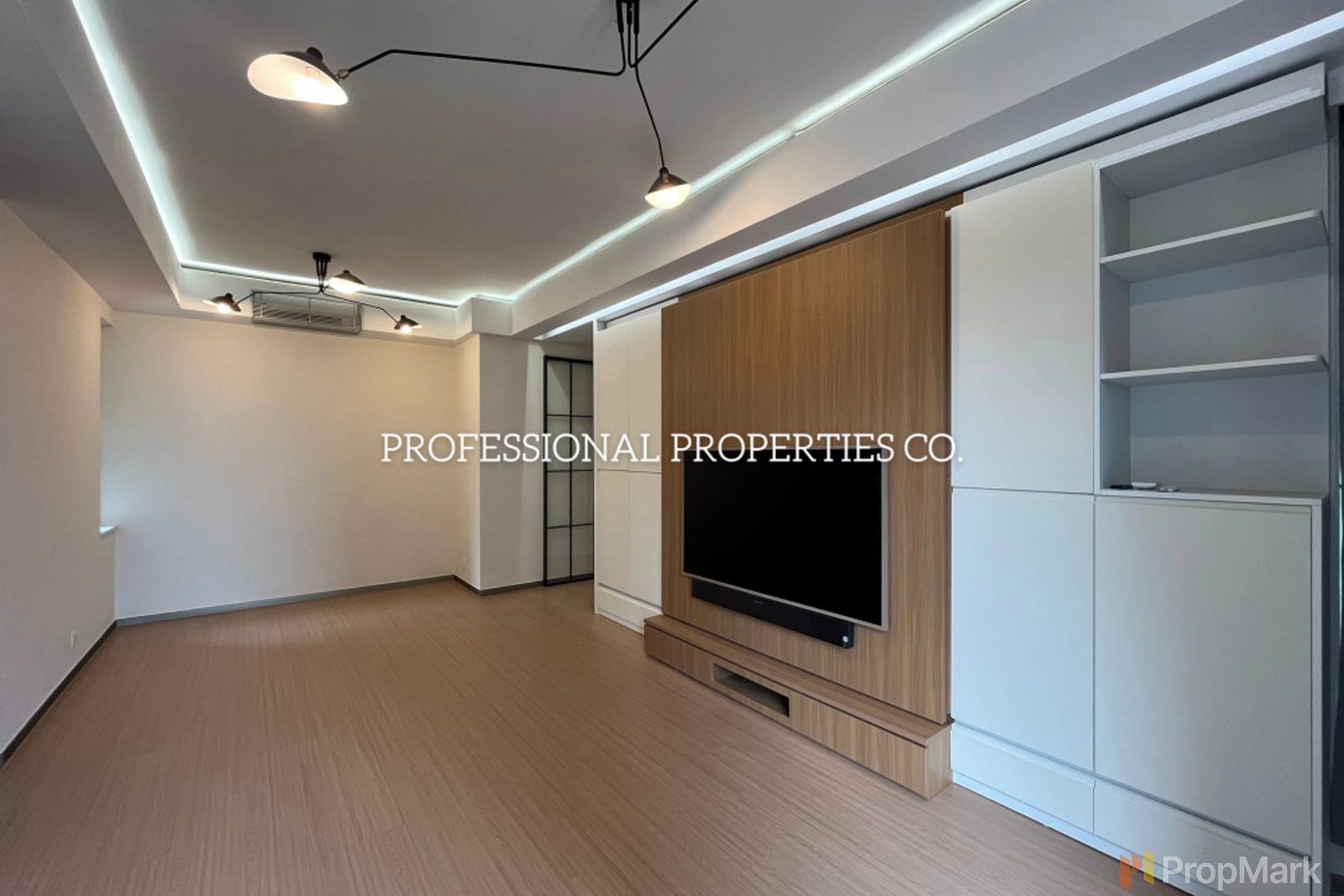 photo 5 — StarCrest, Wan Chai