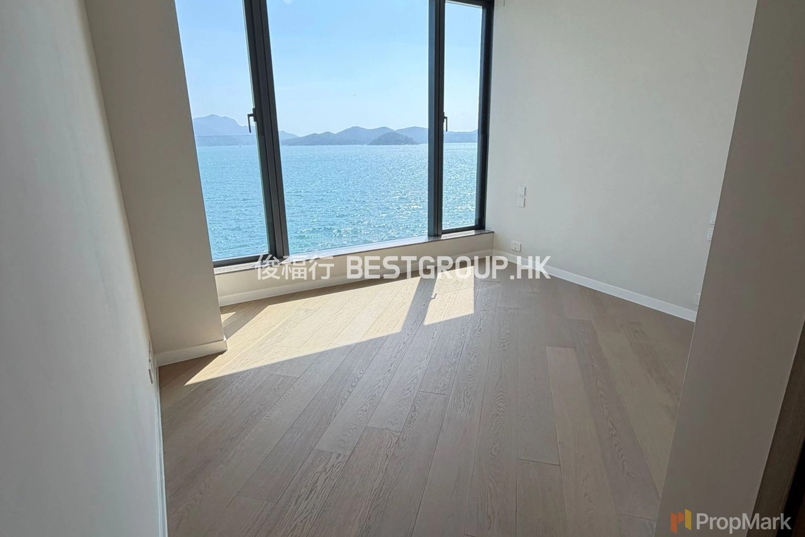 photo 17 — The Corniche, Ap Lei Chau