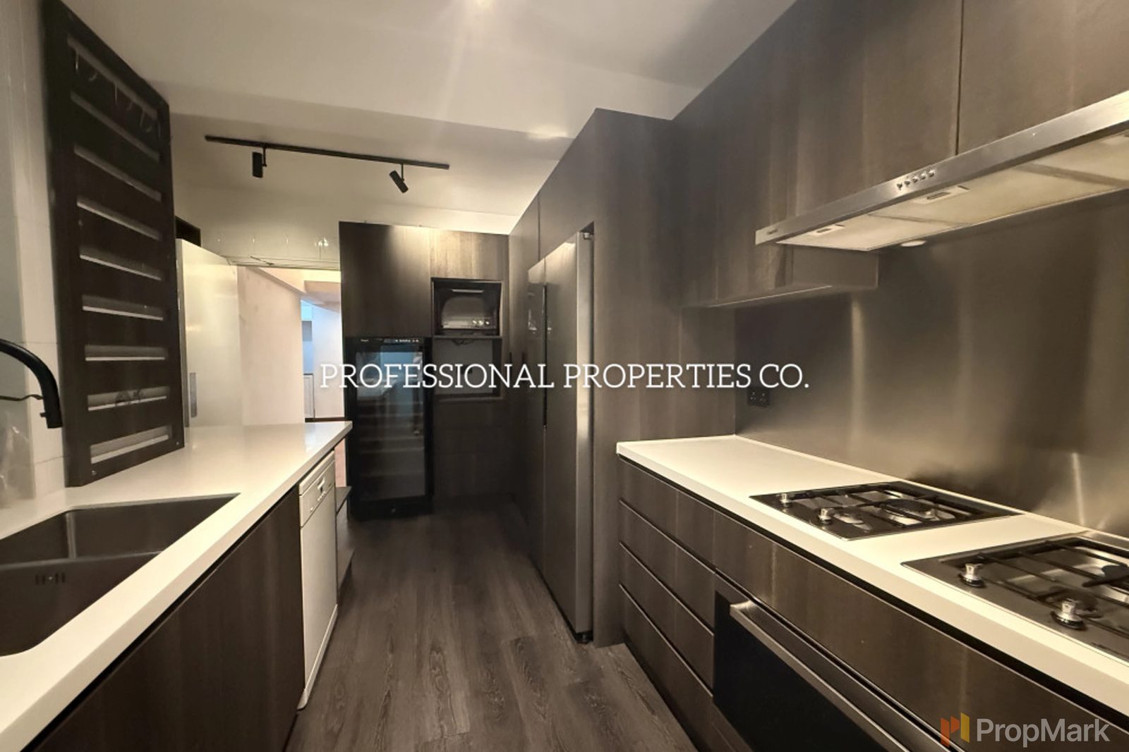 photo 4 — Pine Court, Mid-levels Central