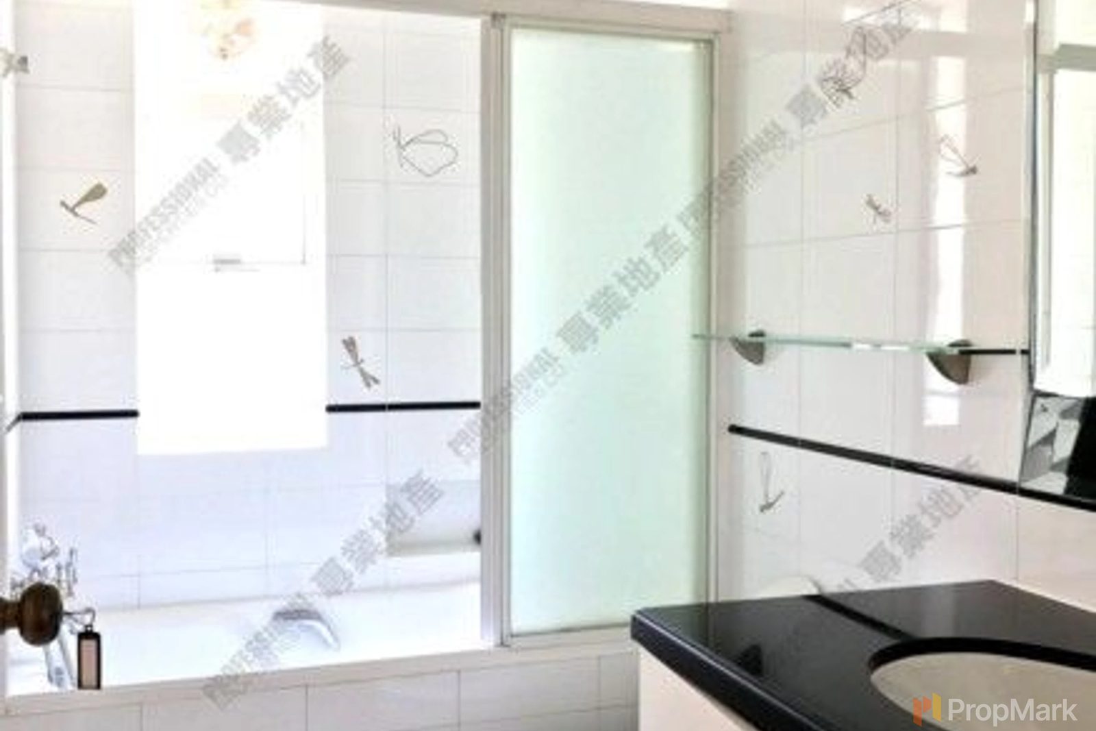 photo 11 — Pearl Gardens, Mid-levels West