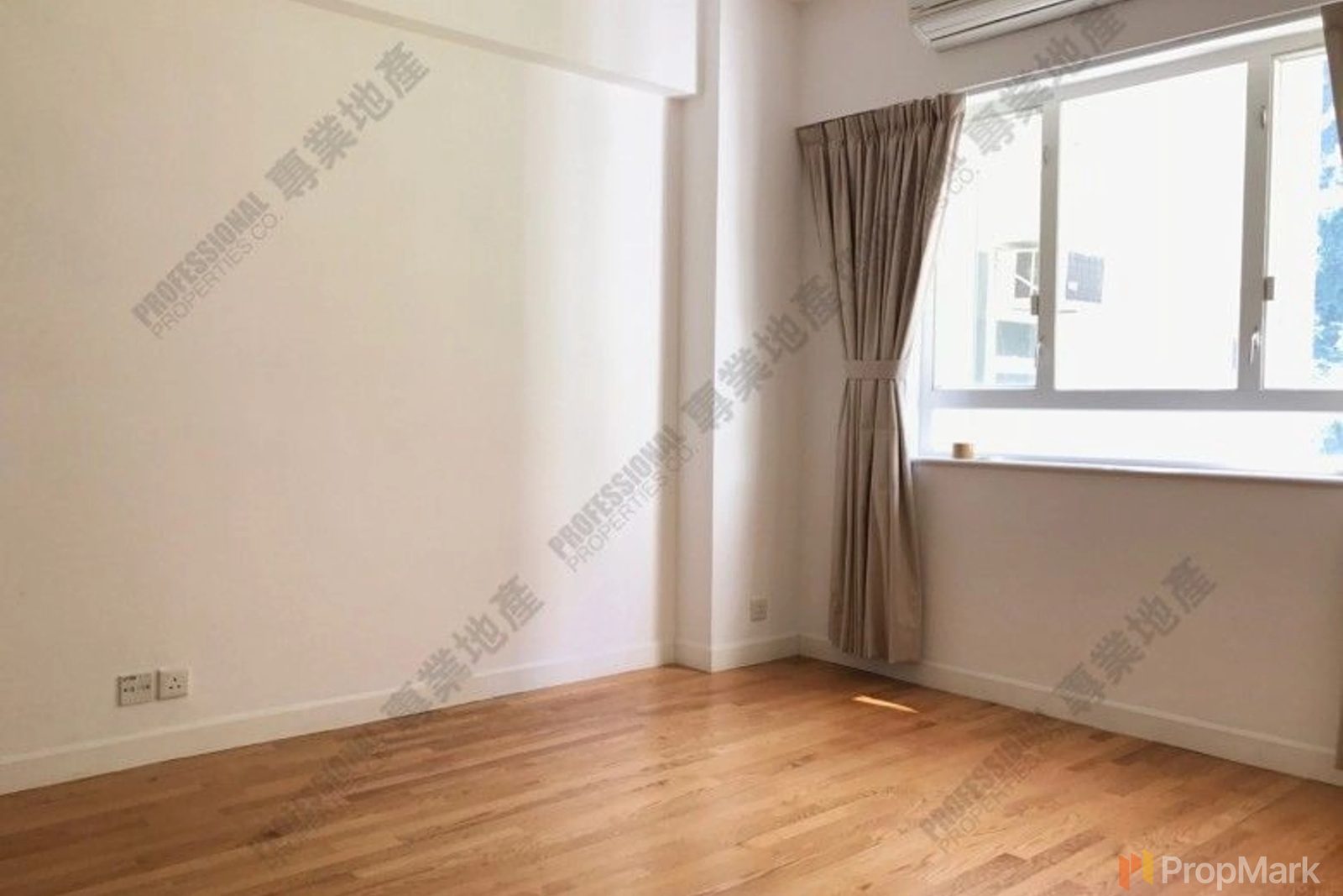 photo 13 — Pearl Gardens, Mid-levels West