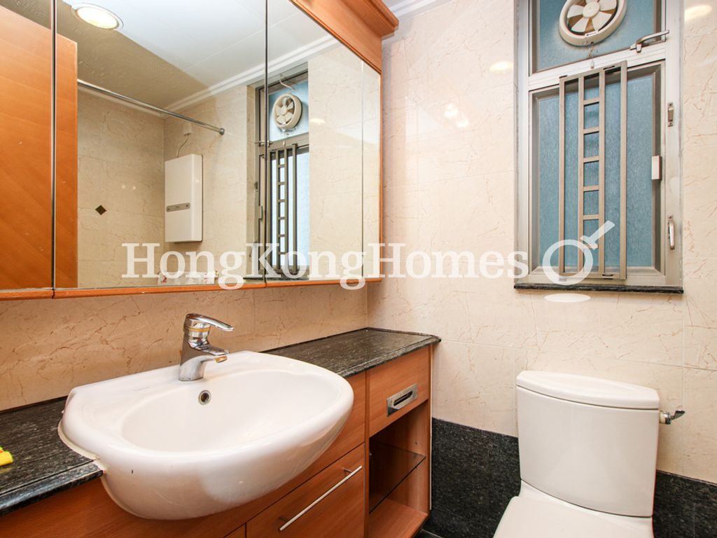 Guest Bathroom — 深灣軒，鴨脷洲