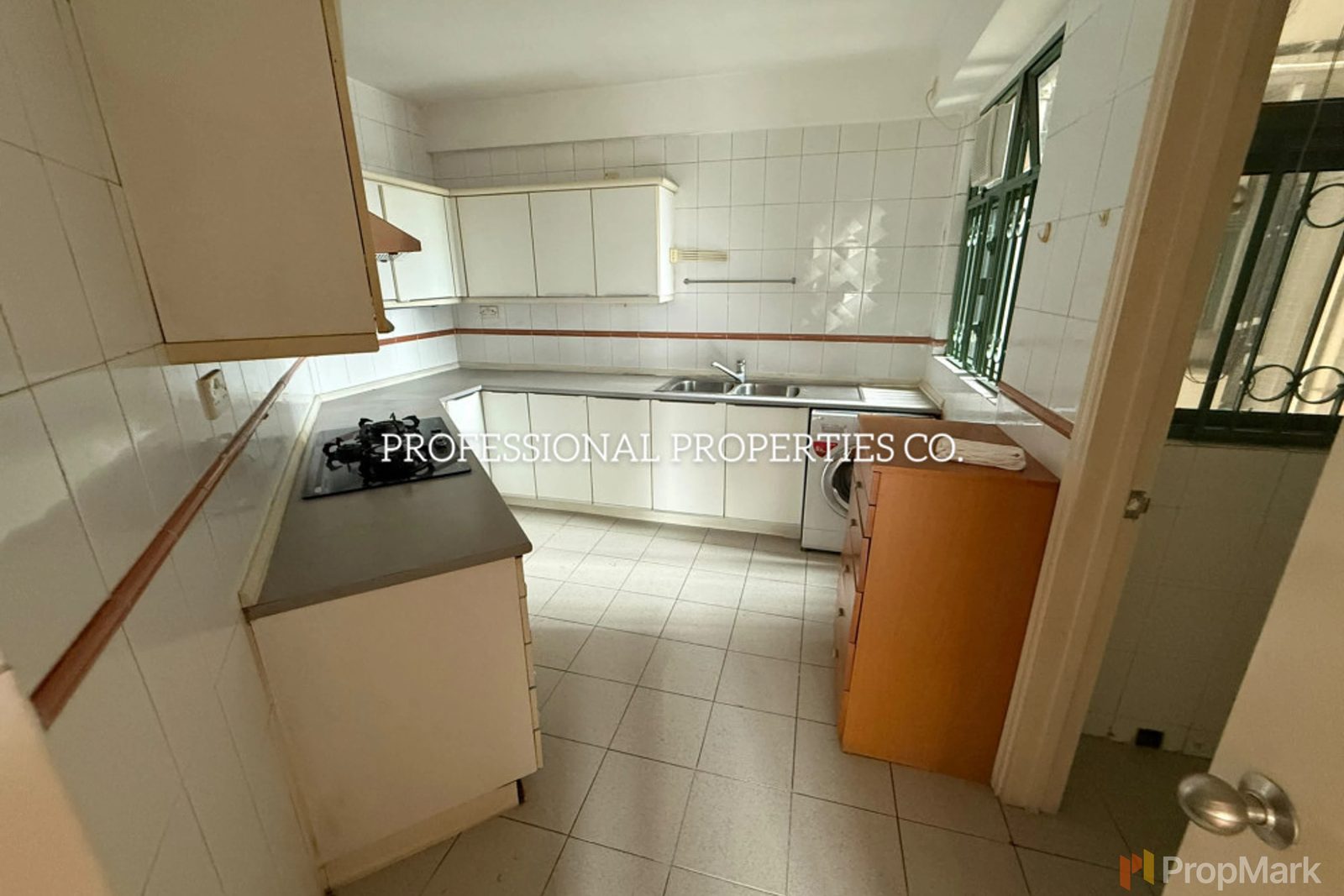 photo 5 — Robinson Place, Mid-levels West