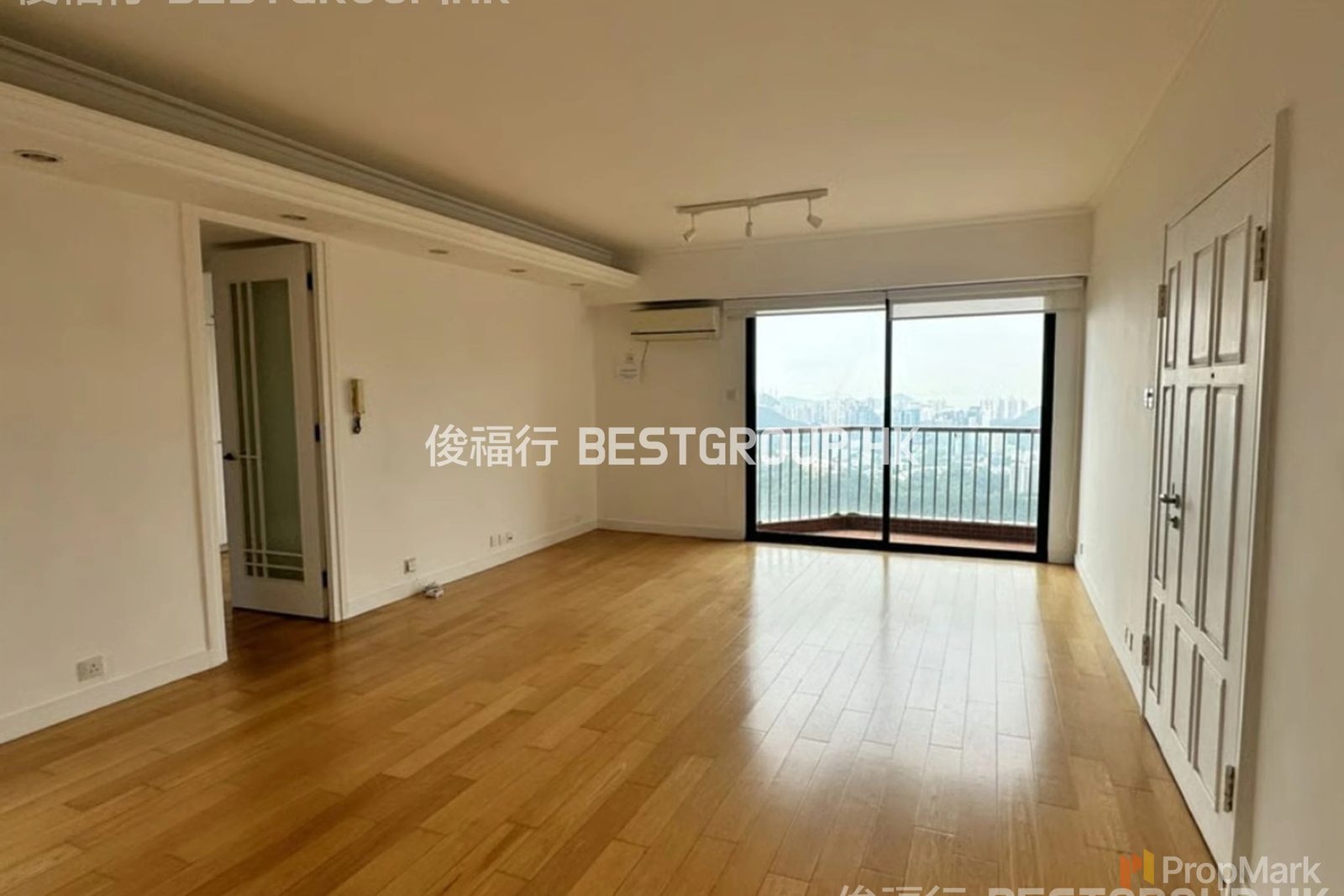 相片 2 — 蔚峰園，港島南區