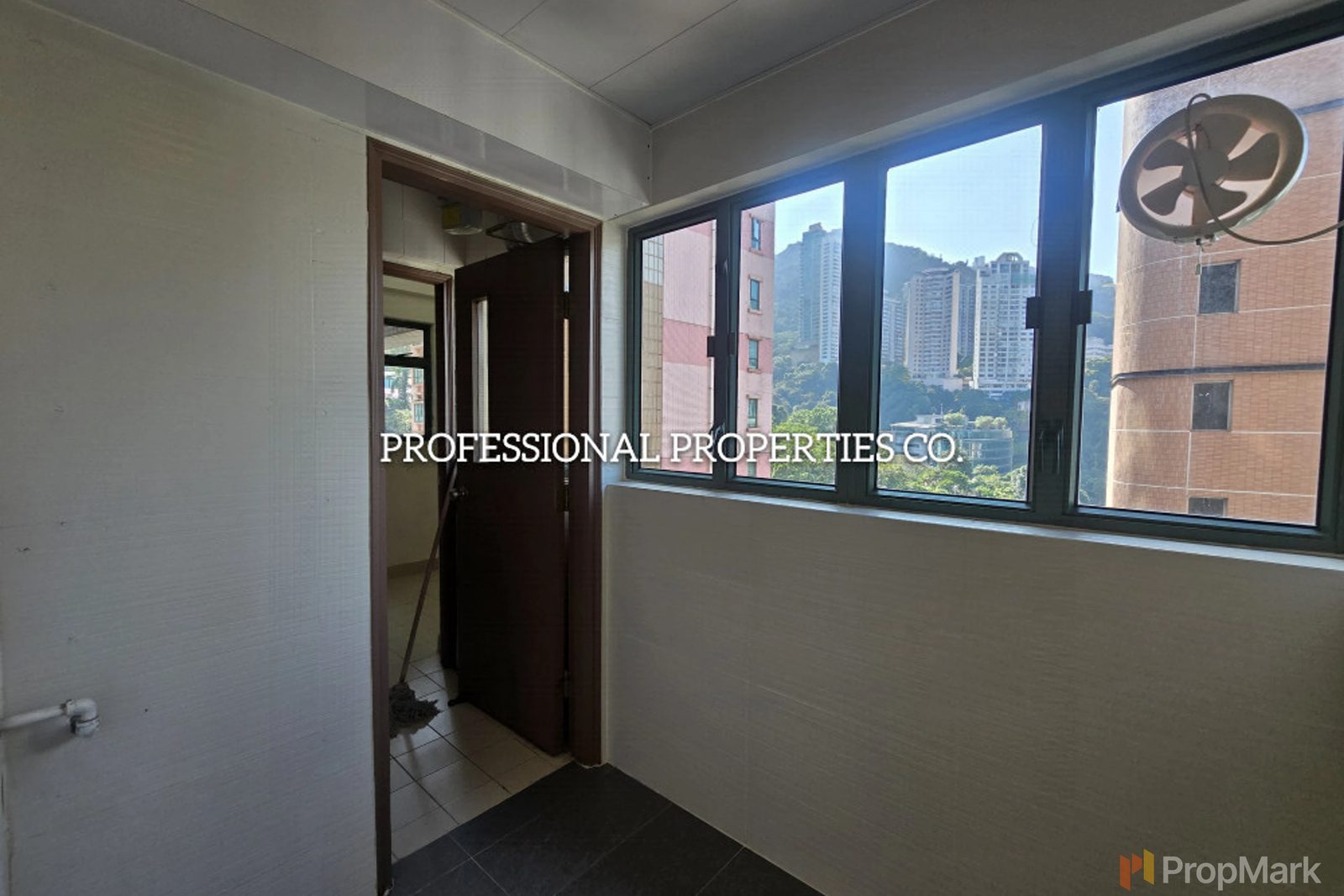 photo 11 — Monmouth Villa, Mid-levels Central