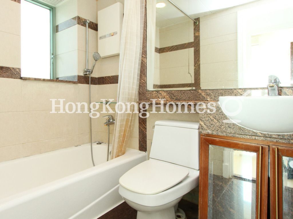 Guest Bathroom — The Victoria Towers - Tower 02, Tsim Sha Tsui