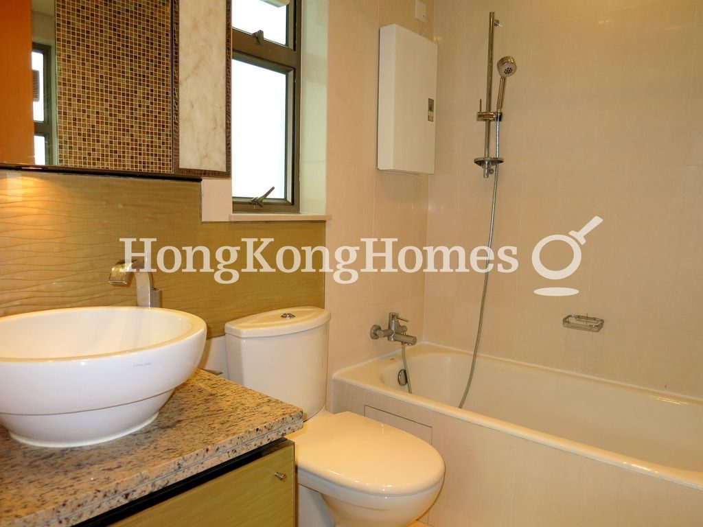 Guest Bathroom — 尚翹峰 3 座，灣仔