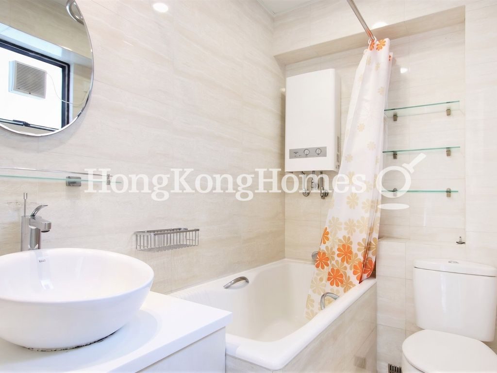 Master Bathroom — 匯翠台 - 第02座，跑馬地