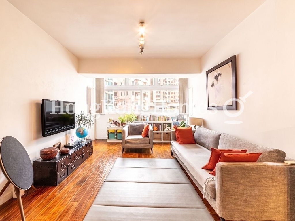 Living Room — Po Tak Mansion, Happy Valley