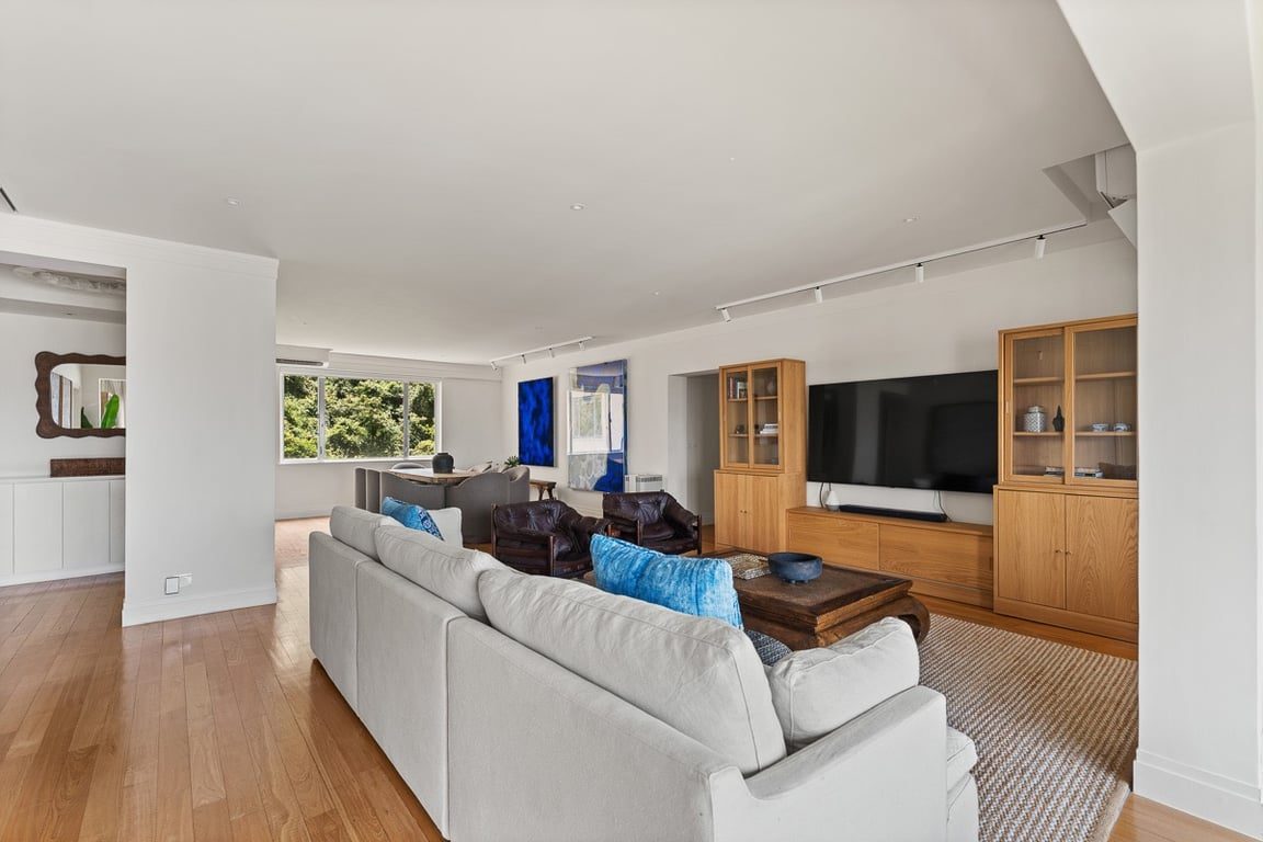 photo 6 — Piccadilly Mansion, Mid Levels West