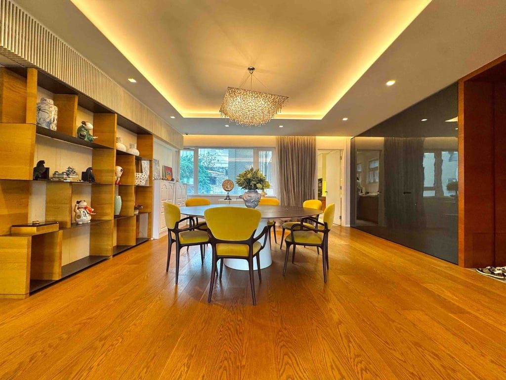 photo 4 — Grenville House, Mid Levels Central