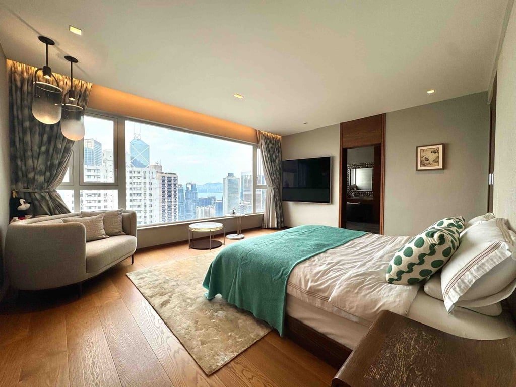 photo 9 — Grenville House, Mid Levels Central