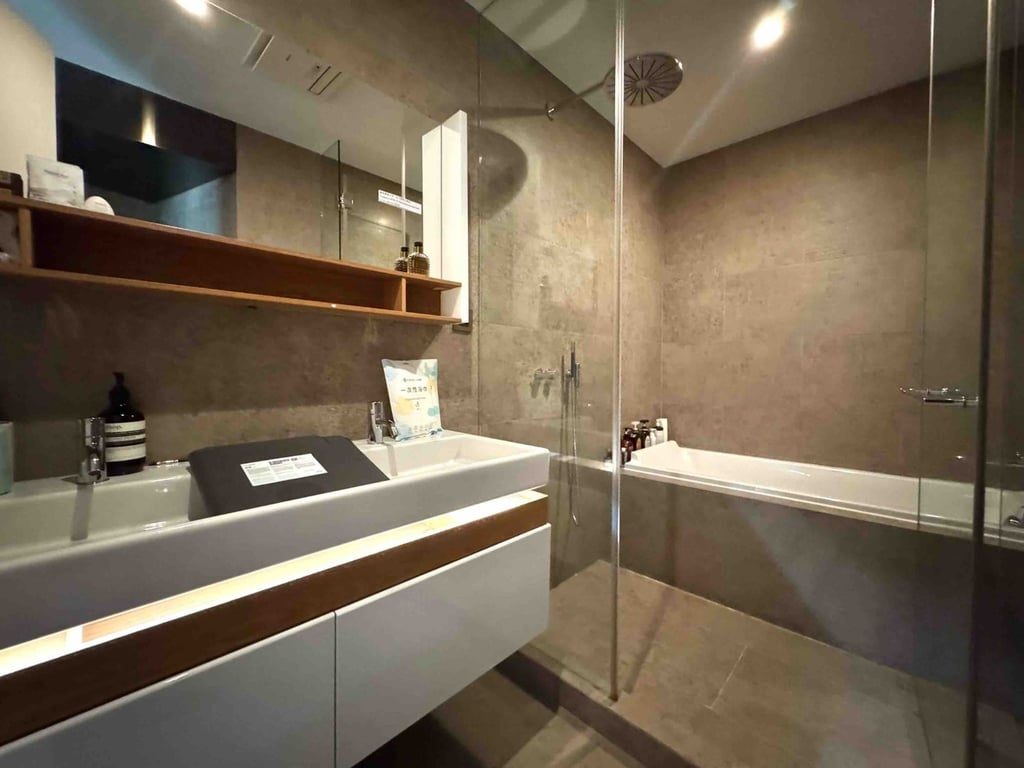 photo 10 — Grenville House, Mid Levels Central