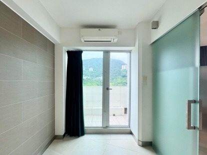 photo 8 — Race Tower, Happy Valley