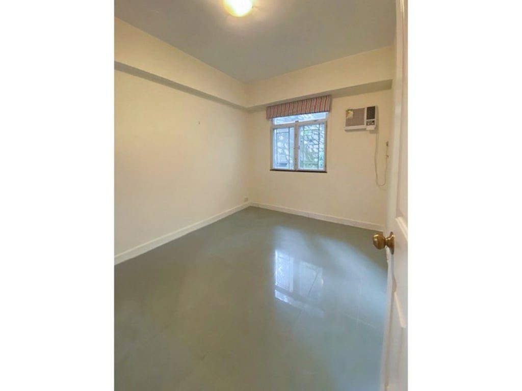 photo 11 — Skyline Mansion Blk 2, Mid Levels West