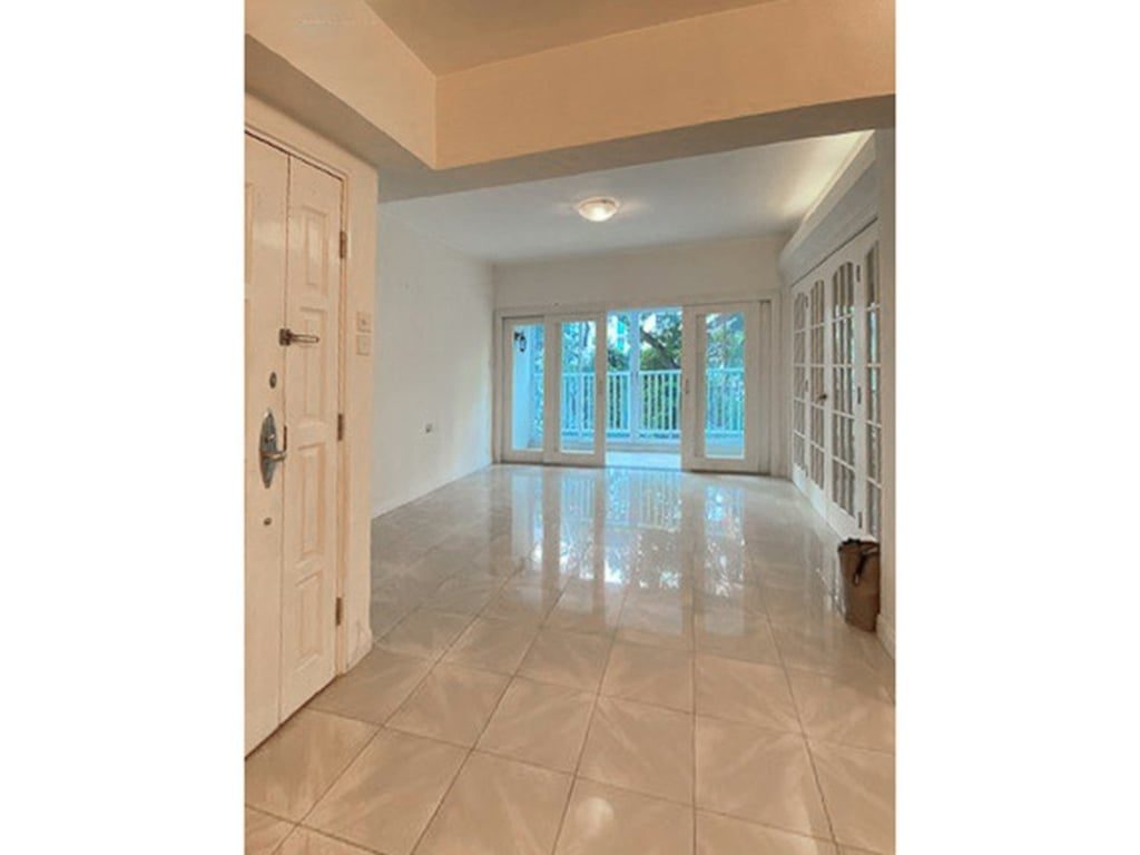photo 4 — Skyline Mansion Blk 2, Mid Levels West