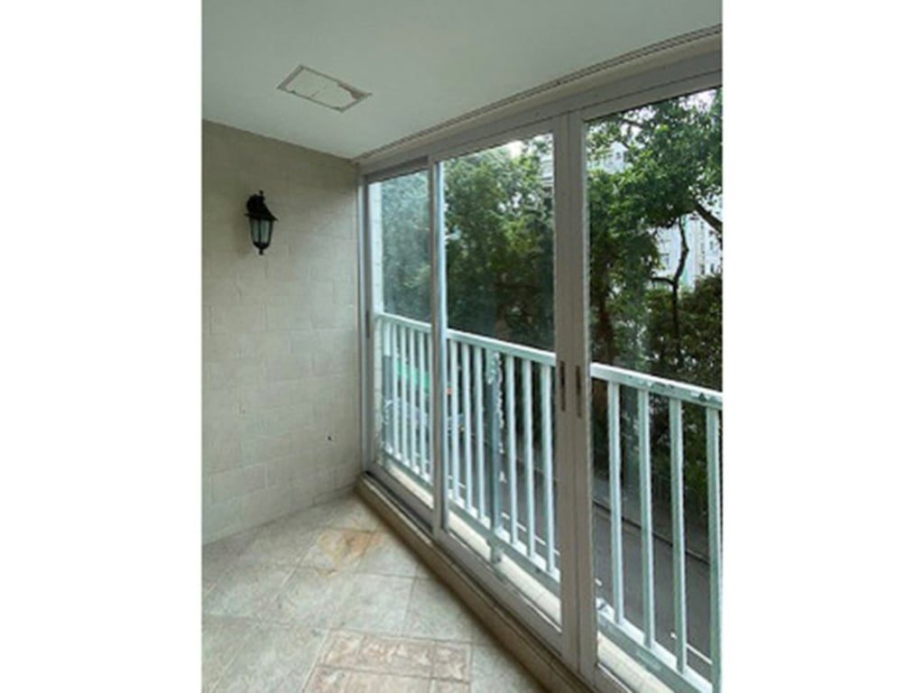 photo 5 — Skyline Mansion Blk 2, Mid Levels West