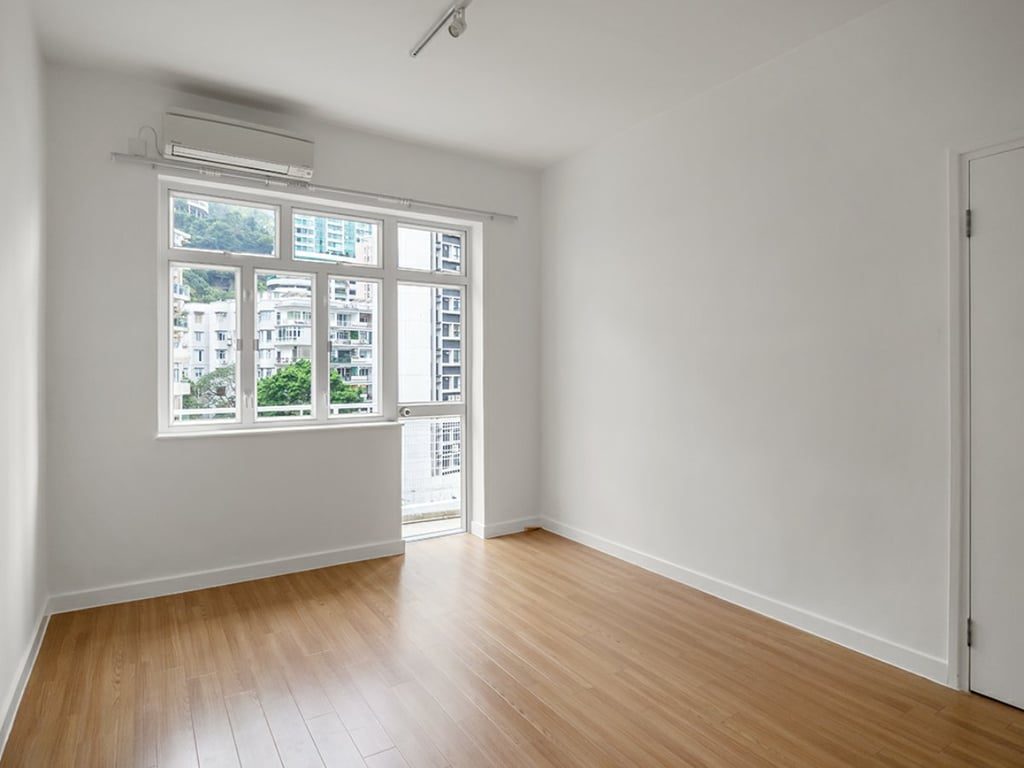 photo 4 — Grosvenor House, Mid Levels Central