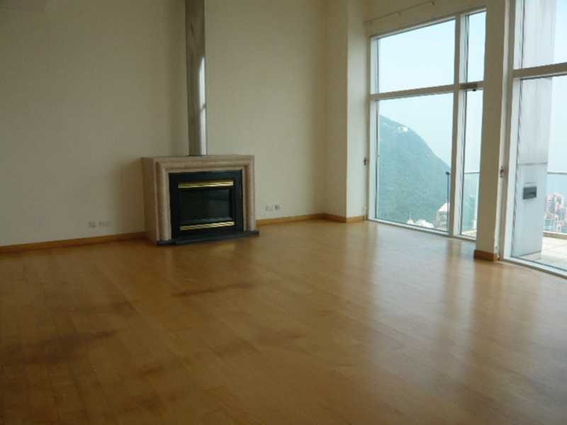 photo 5 — 56 Plantation Road, The Peak
