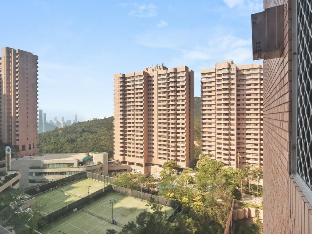 photo 9 — Hong Kong Parkview T8, Repulse Bay