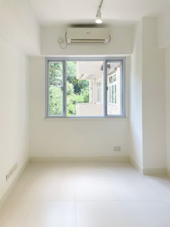 photo 6 — Pokfulam Court, Pok Fu Lam