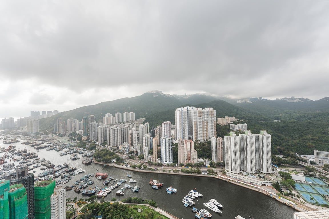 photo 11 — Sham Wan Towers, Ap Lei Chau