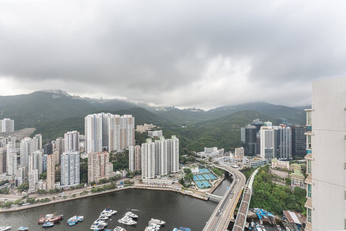 photo 12 — Sham Wan Towers, Ap Lei Chau