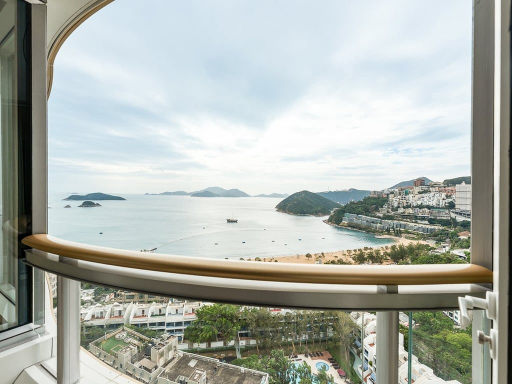 photo 2 — Verano, Repulse Bay