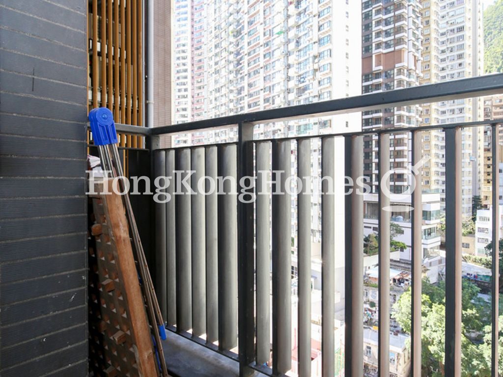 Balcony off Ensuite Bathroom — 瑧環，西半山