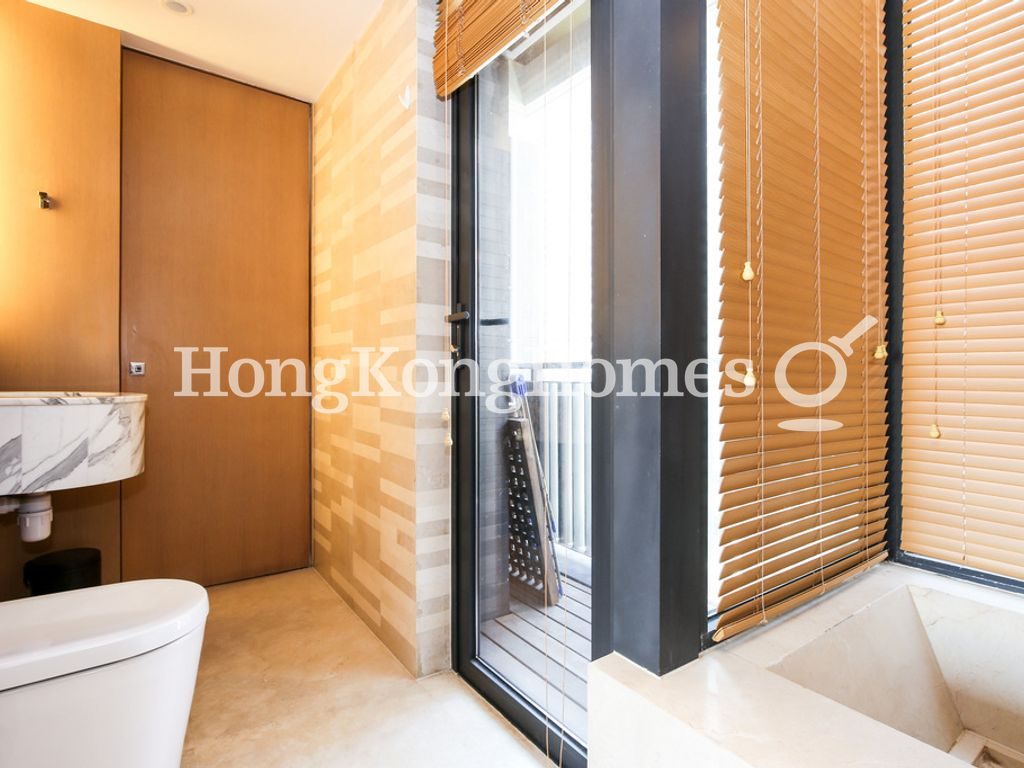 Ensuite Bathroom — 瑧環，西半山