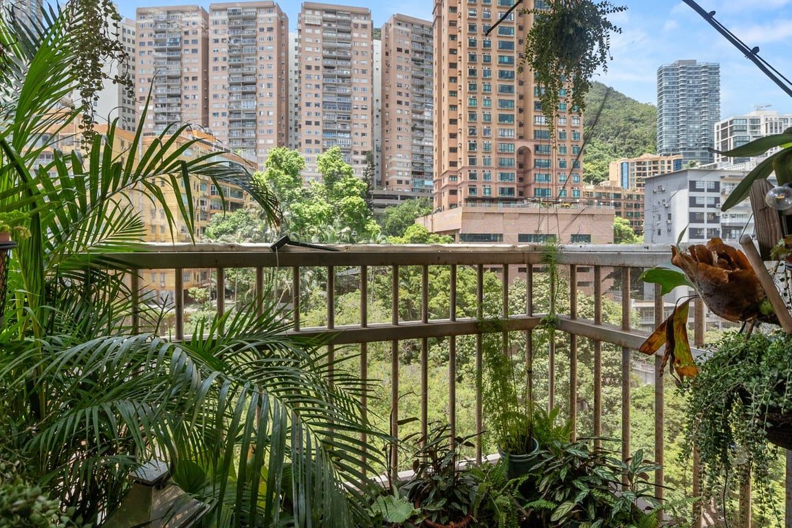photo 17 — Park View Court, Mid Levels West