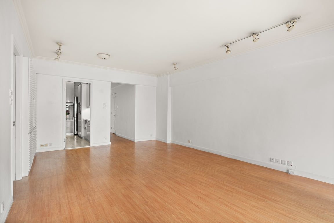 photo 4 — Realty Garden, Mid Levels Central