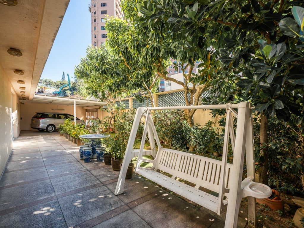 photo 5 — 15 Moorsom Road, Jardine S Lookout