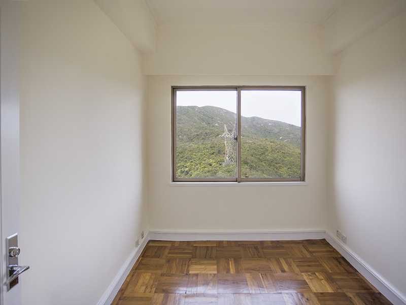 photo 8 — Hong Kong Parkview Twr 17, Repulse Bay