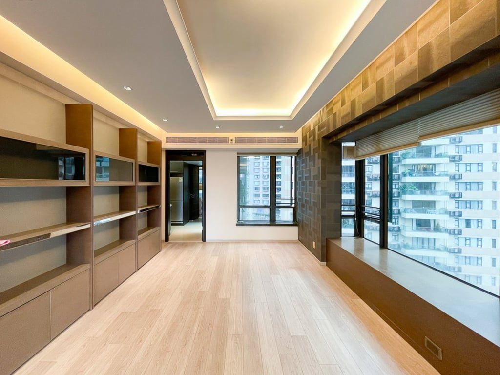 photo 2 — 11 Macdonnell Road, Mid Levels Central