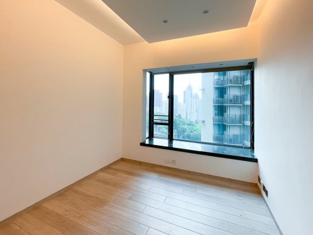 photo 7 — 11 Macdonnell Road, Mid Levels Central
