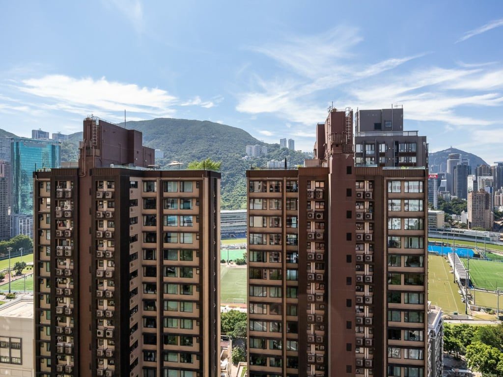 photo 9 — The Broadville, Happy Valley