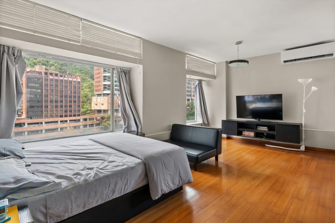 photo 1 — Fortune Villa, Shek Tong Tsui
