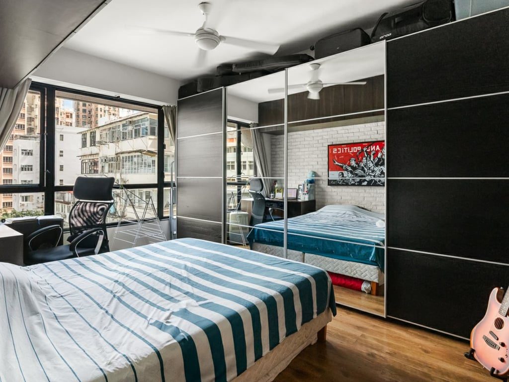 photo 11 — Winner Court Blk 1, Mid Levels West