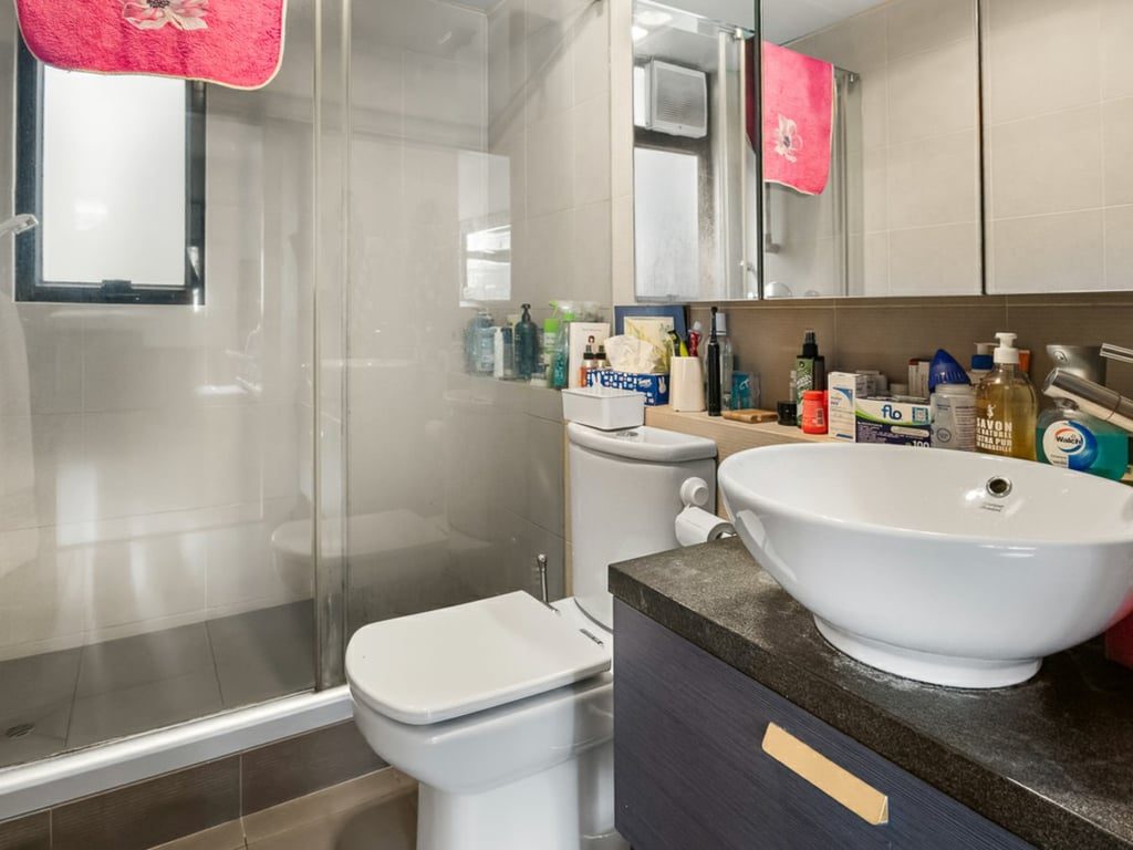 photo 16 — Winner Court Blk 1, Mid Levels West