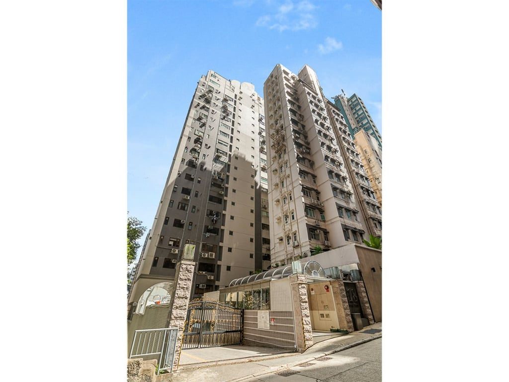 photo 19 — Winner Court Blk 1, Mid Levels West
