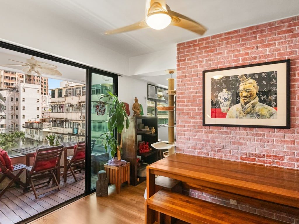 photo 5 — Winner Court Blk 1, Mid Levels West