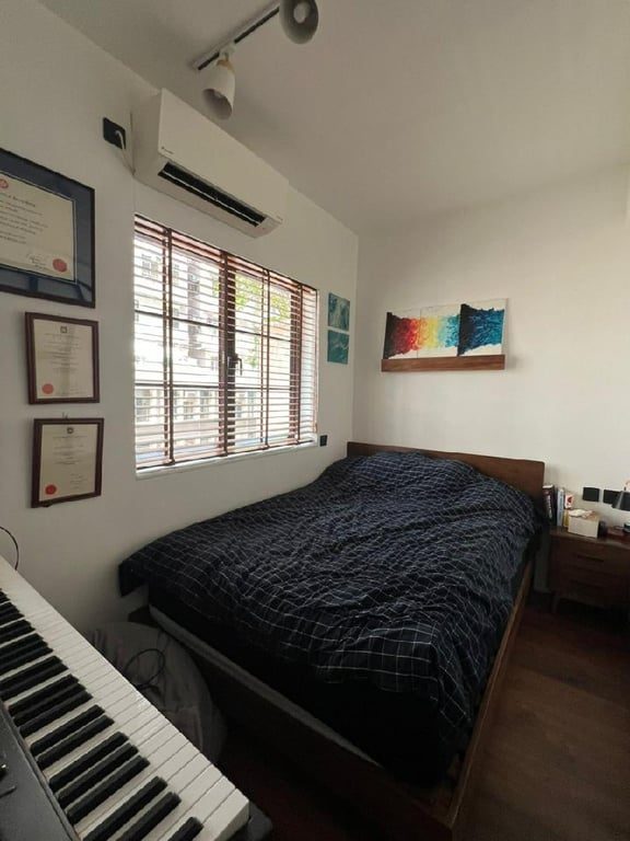 photo 3 — Kelly House, Wan Chai