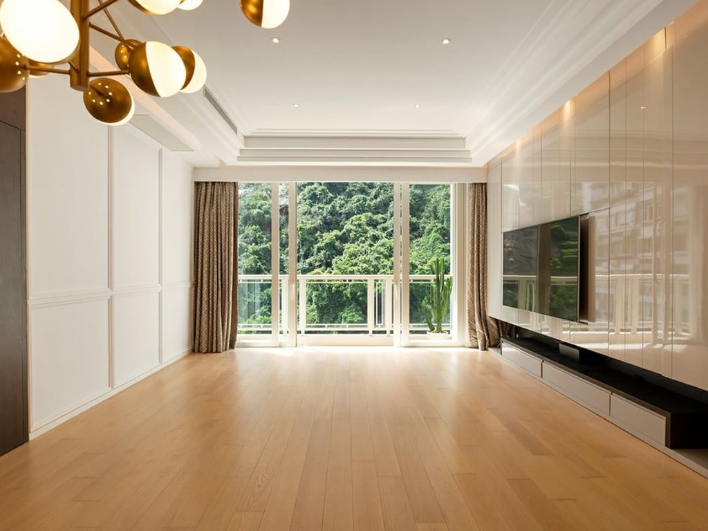 photo 2 — The Morgan, Mid Levels Central