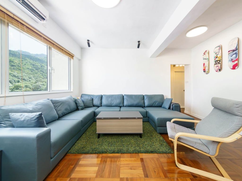 photo 4 — Y.Y. Mansions, Pok Fu Lam