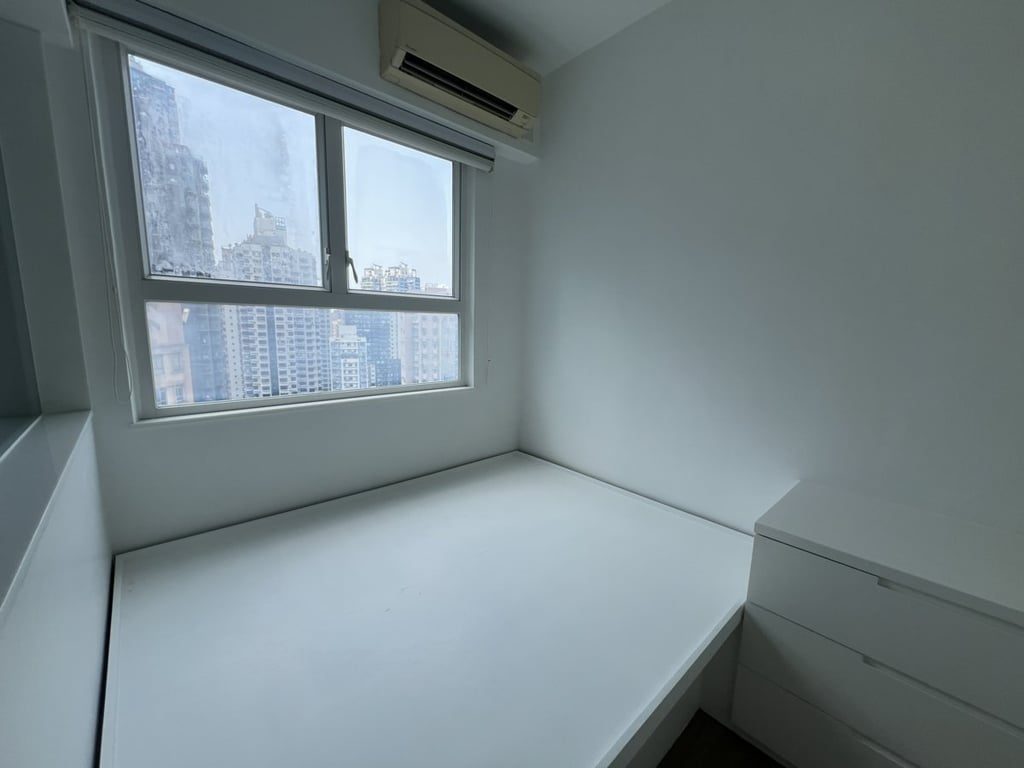 photo 4 — Sunrise House, Soho